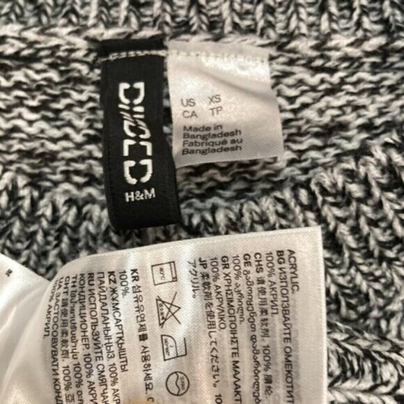H&M Black Marbled Knit Crew Neck Sweater​​​​ - Picture 11 of 11